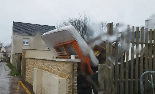 Entreprise pour la remise en état et le débarras à Melun, Melun, Planeta Propreté Hygiène Services